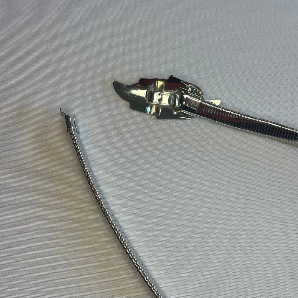SILVER LEAF BUCKLE Elastic‎ Stretch Waist Belt; Excellent Condition